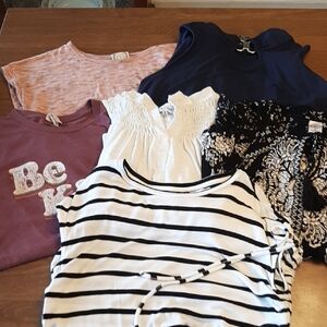 Women's BUNDLE Of 6 Tops Size Small
